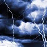 बड़ी खबर : आकाशीय बिजली गिरने से गयी 27 मवेशियों की जान, दम्पति ने भी तोड़ा दम