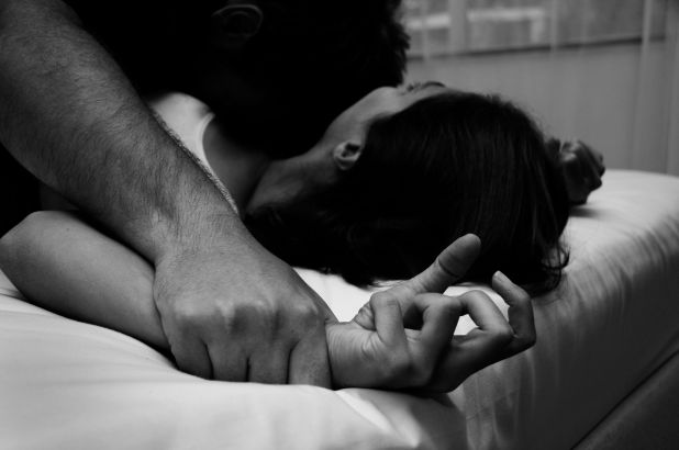 CG CRIME NEWS: A lover who is madly in love abducted the girl and raped her overnight