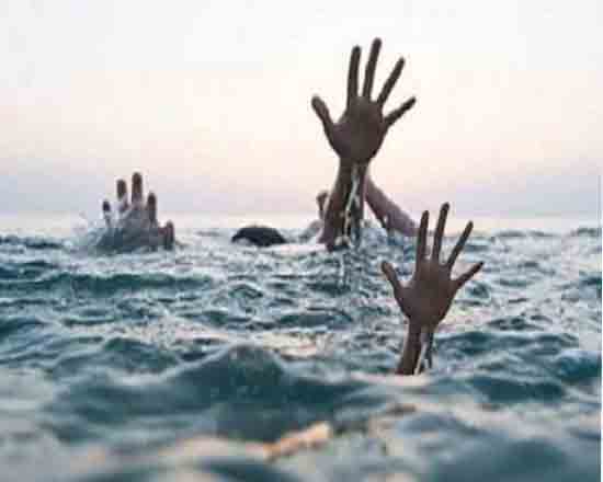 CG BREAKING : डबरी में नहाने के दौरान बड़ा हादसा, डूबने से दो बच्चियों की मौत, मचा हड़कंप 