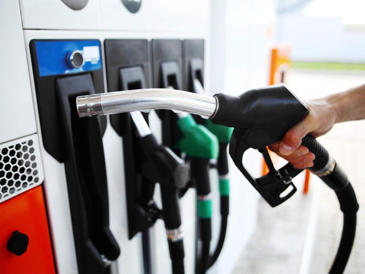 Petrol Diesel Price: पेट्रोल-डीजल की कीमतों में फिर आया उछाल, जानिए कहां पहुंच गए दाम