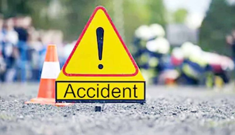 ACCIDENT NEWS : रिंग रोड टोल प्लाजा के पास बड़ा हादसा, तेज रफ्तार कार पलटी, चार की मौत, 2 गंभीर  