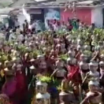 कोरोना भगाने के लिए जल चढ़ाने पहुंचे हजारों लोग, नियमों की उड़ी धज्जियां, 24 गिरफ्तार