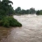 आफत की बारिश: वकील को बहा ले गया पानी