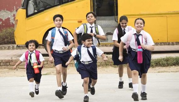 सरकार की मंशा 2 अगस्त से खुले स्कूल, पर मुख्यमंत्री नहीं तैयार