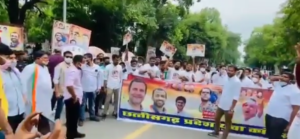 VIDEO : मंत्री टी.एस. सिंहदेव की प्रेशर पॉलिटिक्स !! राहुल गाँधी की रैली में अपने समर्थकों से लगवाए छत्तीसगढ़ डोल रहा है... बाबा... बाबा... बोल रहा है...  के नारे