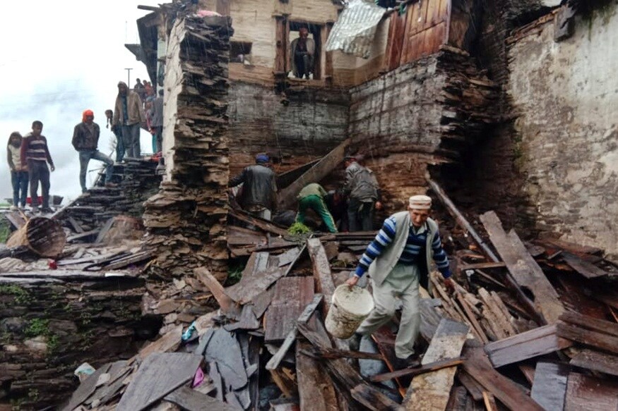 BIG NEWS : बारिश के दौरान बड़ा हादसा, मकान ढ़हने से तीन बच्चों की मौत, कई लापता