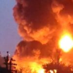 VIDEO : राजधानी के फोम फैक्टरी में लगी भीषण आग, फायर ब्रिगेड की दो गाड़ी घटना स्थल पर मौजूद