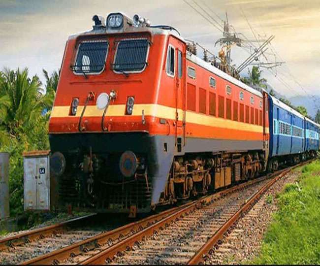 Railway Recruitment : रेलवे में 10वीं पास के लिए 3366 पदों पर निकली भर्ती, इस तारीख तक करें अप्लाई 