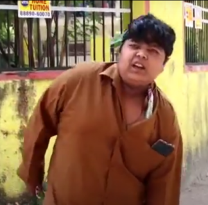 VIDEO : प्रसिद्ध यूट्यूबर देवराज की फल वाले ने कर दी पिटाई, जानिए फिर क्या हुआ