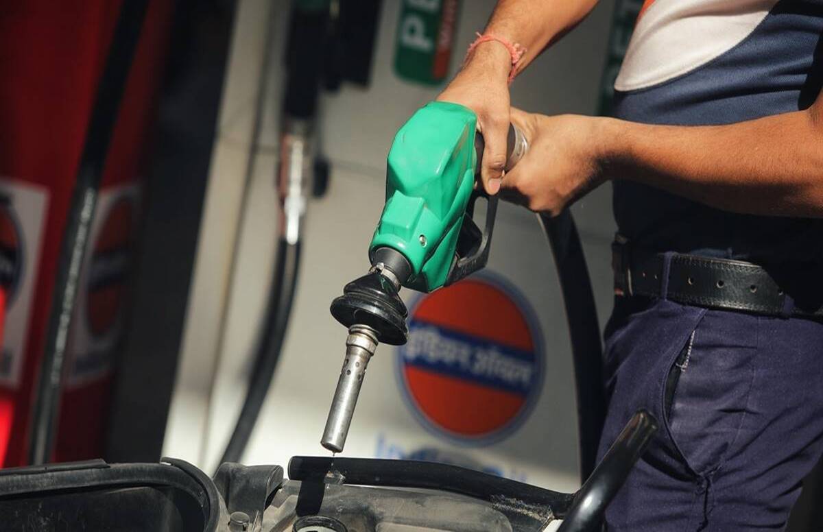 Petrol Diesel Price : आग लगा रहे पेट्रोल-डीजल के दाम, फिर हुआ इजाफा, जानिये आपके शहर में क्या है भाव, नहीं है राहत के आसार  