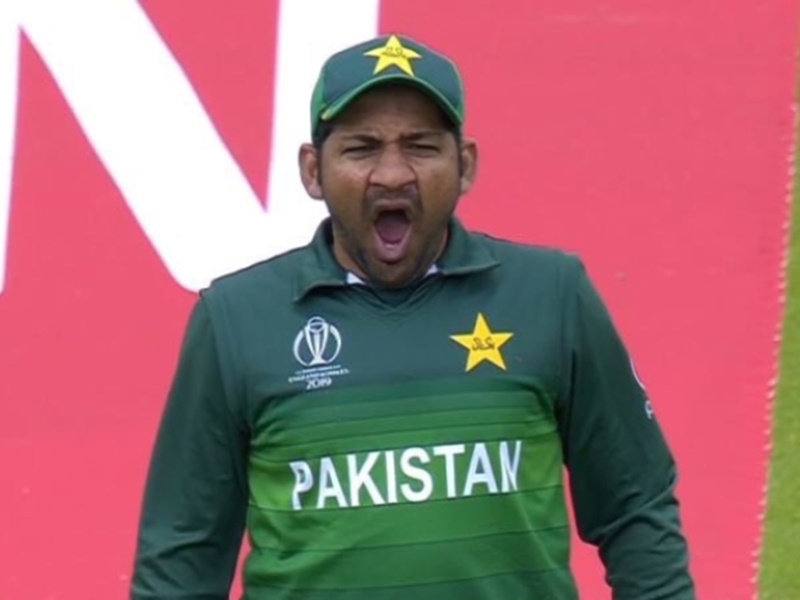 मैच के पहले Zomato ने लिए पाकिस्तानी टीम के मजे, तो सोशल मीडिया आ गई मिम्स की बाढ़ 