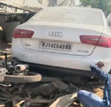 ACCIDENT NEWS : तेज रफ्तार Audi कार ने 11 लोगों को रौंदा, एक की मौत, 10 जख्मी, देखें दिल दहला देने वाला VIDEO 