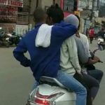 VIDEO : 04 सवारी बैठाकर वाहन चलाने वाले मोटरसाइकिल चालक का वायरल वीडियो पर यातायात पुलिस ने की कार्यवाही