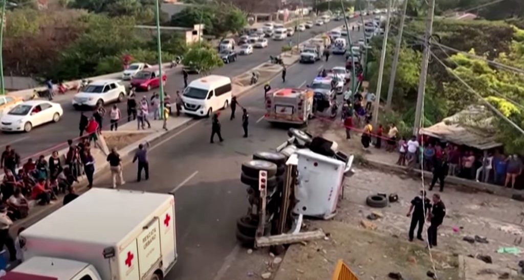 BIG NEWS : अनियंत्रित होकर ट्रक ने पैदल चल रहे सैकड़ों लोगों को रौंदा, 53 की मौत, 50 से ज्यादा घायल, बढ़ सकती है मृतकों की संख्या 
