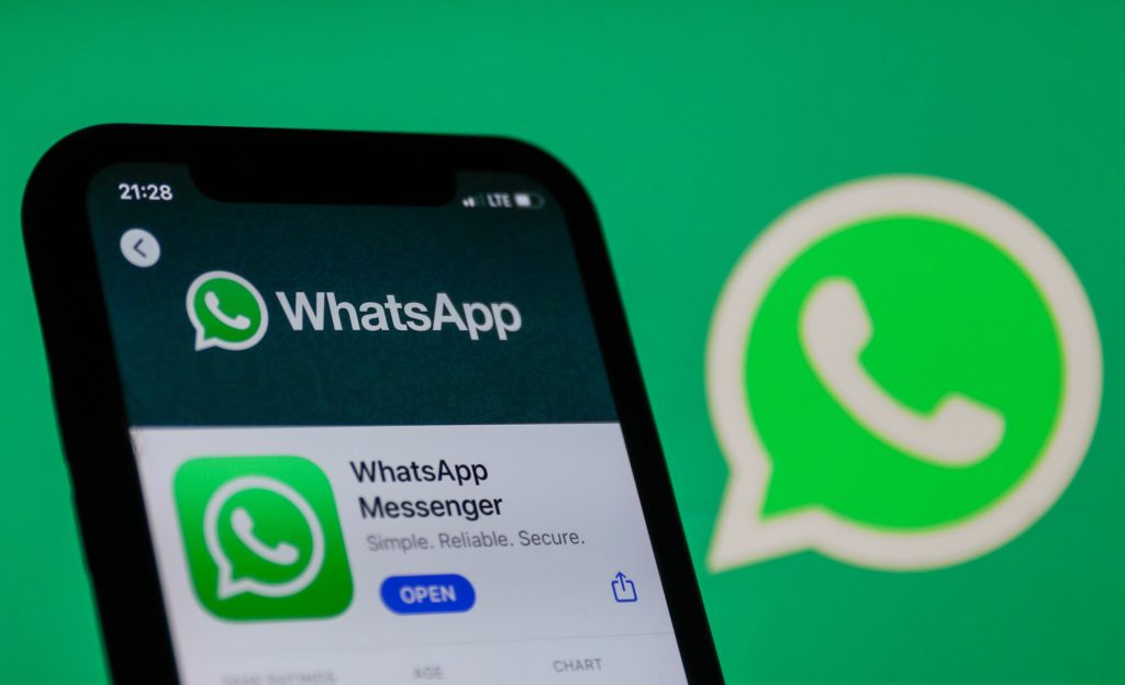 WhatsApp पर आ रहा है धांसू फीचर! Group Admins को मिलेगी ये Superpower