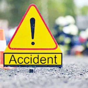 CG ACCIDENT NEWS : स्कूटी सवार दो लोगों को ट्रक ने मारी ठोकर, 13 साल के मासूम की मौत, एक महिला घायल 