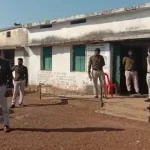BIG NEWS : पंचायत चुनाव में बंटी दारू पीने से युवक की मौत, दूसरा अस्पताल में जिंदगी की जंग लड़ रहा, गांव में भारी हंगामा