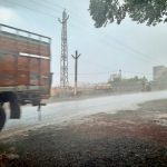 तेज हवाओं के साथ बारिश शुरू: सरगुजा-बिलासपुर में बरसात, रायपुर में तेज हवा के साथ बूंदाबांदी