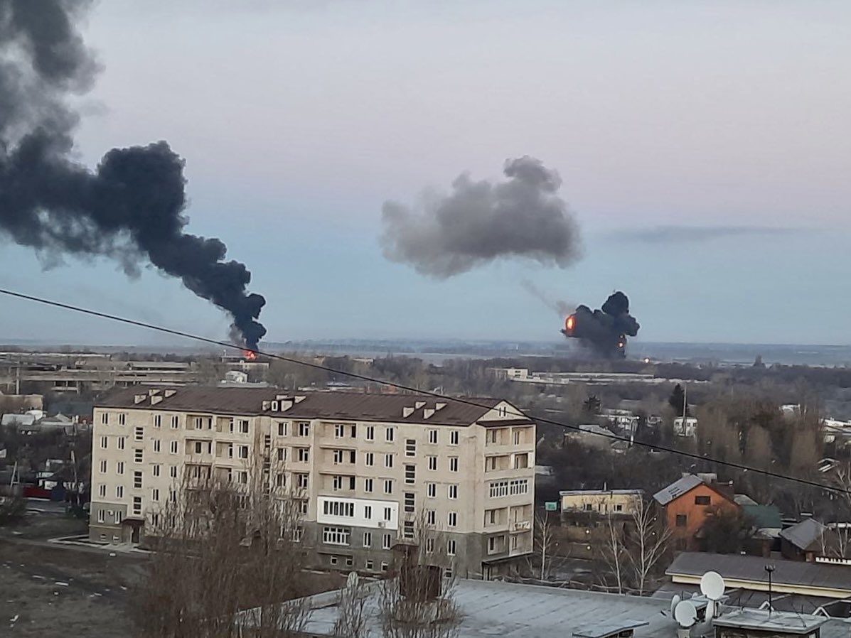BIG NEWS : रूस का यूक्रेन पर हमला, राजधानी सहित कई शहरों में धमाके शुरू, राष्ट्रपति ने मार्शल लॉ लगाने की घोषणा