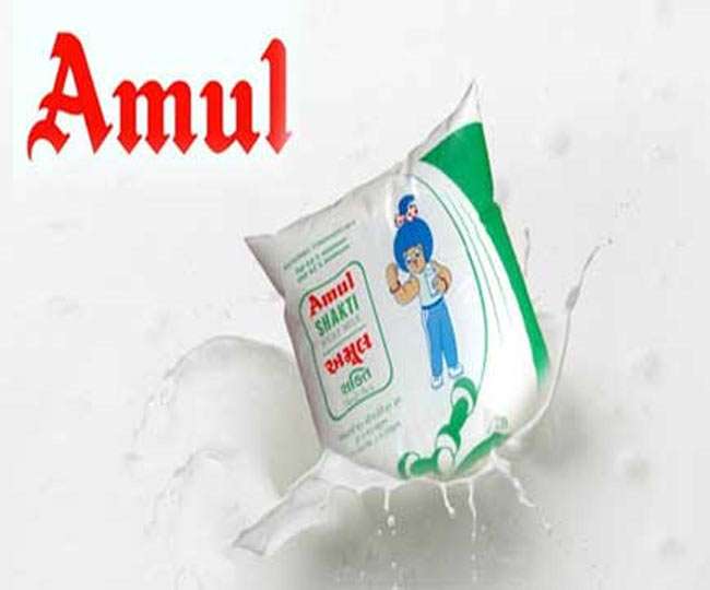 Amul Milk Price Hike : अमूल दूध हुआ और महंगा, कल से लोगों की जेब पर पड़ेगा असर, जानिये कितने रुपये लीटर बढ़ी कीमत