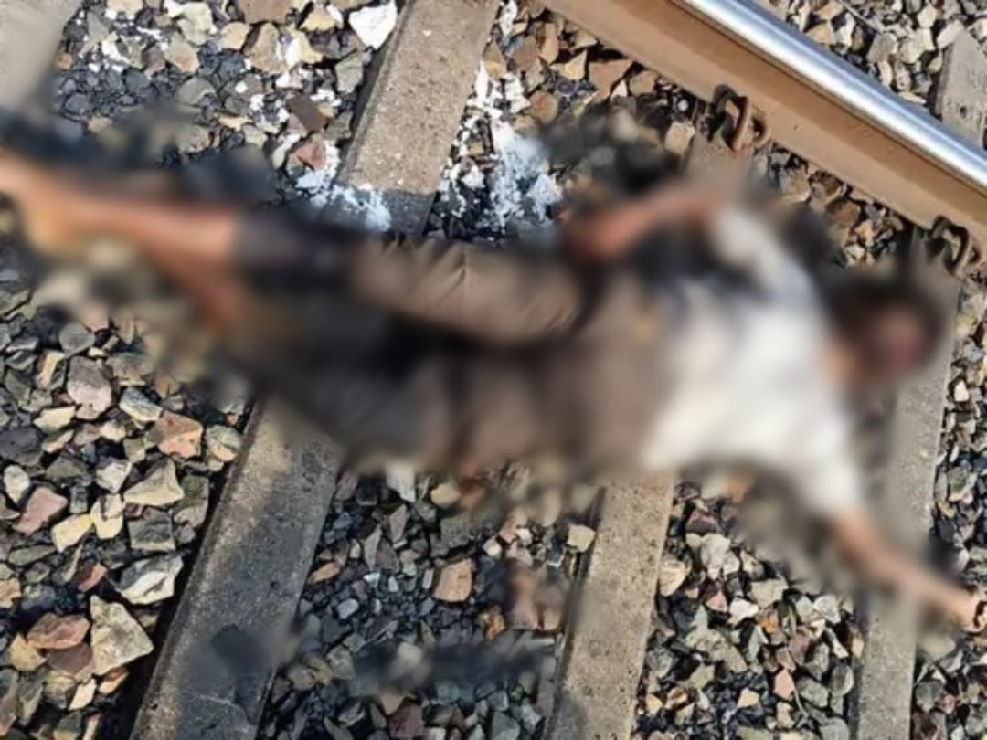 CG NEWS : रेलवे ट्रैक पर मिली 18 साल के युवक की लाश, हत्या या आत्महत्या की जांच में जुटी पुलिस 