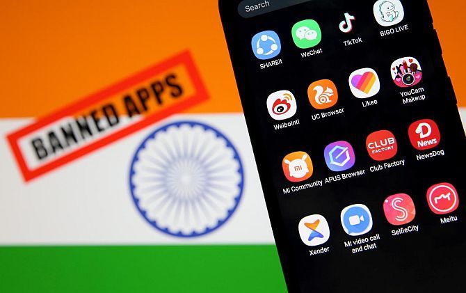 भारत सरकार ने लगाा 54 चीनी ऐप्स पर प्रतिबंध्, चर्चित गेम्स और ब्यूटी ऐप्स भी शामिल