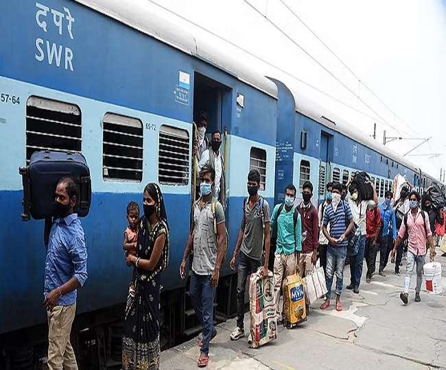 Indian Railway : रेल यात्रियों के लिए Good News, अब ट्रेनों में बिना Reservation जनरल टिकट पर कर सकेंगे सफर