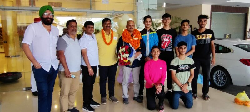 भारतीय बैडमिंटन टीम की जीत पर नवनिर्वाचित महासचिव संजय मिश्रा का हुआ भव्य स्वागत, CGOA महासचिव होरा ने दी बधाई