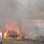 CG BREAKING : कार के शो रूम में लगी भीषण आग, चपेट में आयी दो दर्जन से ज्यादा गाड़ियां, देखें VIDEO 