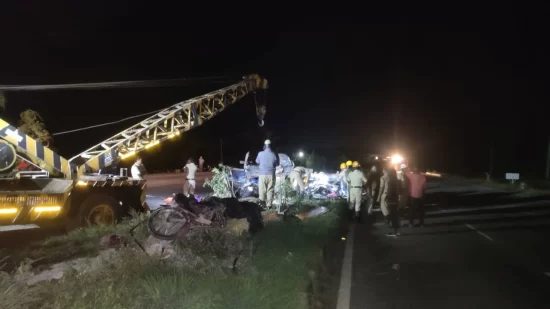 ACCIDENT NEWS : दर्दनाक सड़क हादसे में 9 लोगों की मौत, 13 घायल, PM मोदी ने जताया दुःख 
