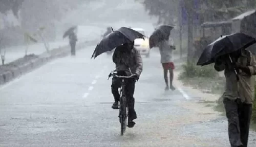 CG WEATHER ALERT : छत्तीसगढ़ में बदला मौसम का मिजाज, कई जिलों में रुक-रुककर हो रही बारिश, रायपुर, बिलासपुर और दुर्ग संभाग में अलर्ट जारी 