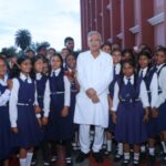 CG NEWS : मुख्यमंत्री बघेल ने जे.आर.दानी स्कूल के नवनिर्मित भवन का किया लोकार्पण, सीएम को अपने बीच पाकर उत्साहित हुई छात्राएं, सेल्फी और हाथ मिलाने लगी होड़