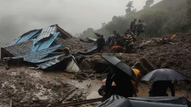 BIG NEWS : मौत बनकर बरसी बारिश, एक ही परिवार के 8 लोगों की दर्दनाक मौत  