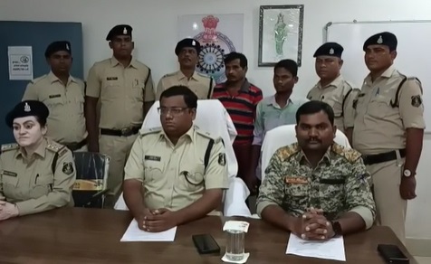 CG CRIME NEWS : बेटे को जेल से छुड़ाने भीख मांगकर महिला जोड़ रही थी पैसे, दो दरिंदो ने हत्या कर की लूट, दोनों आरोपी गिरफ्तार 