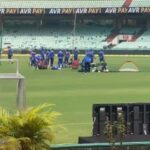 RAIPUR NEWS : रायपुर स्टेडियम में अभ्यास करने पहुंची श्रीलंका टीम, मंगलवार बांग्लादेश के साथ होगा मुकाबला