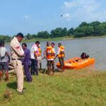 CG NEWS : गणेश विसर्जन के दौरान युवक ने नदी में लगाई छलांग, घंटो बाद मिली लाश 