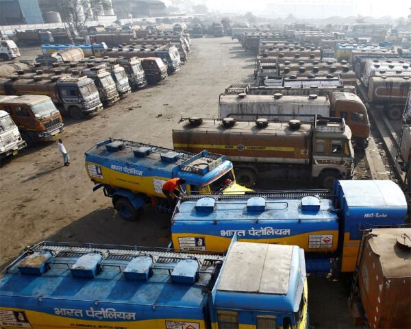 BIG NEWS : छत्तीसगढ़ में होगी पेट्रोल- डीजल की किल्लत ? हड़ताल पर गए पेट्रोलियम ट्रांसपोर्टर्स 