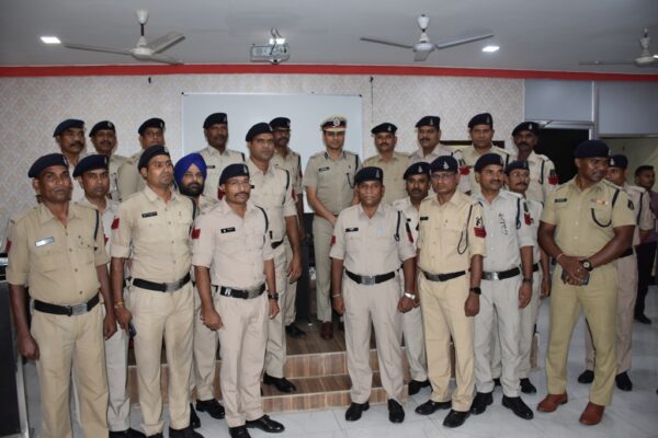 RAIPUR BREAKING : 113 पुलिस जवानों को मिला प्रमोशन, आरक्षक से बनाये गए प्रधान आरक्षक