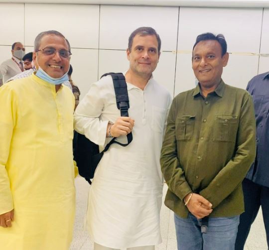 बिलासपुर विधायक शैलेश पांडेय ने की राहुल गांधी से मुलाकात, भारत जोड़ो यात्रा के लिए दी शुभकामनाएं, ज़िला अध्यक्ष विजय केसरवानी भी रहे मौजूद
