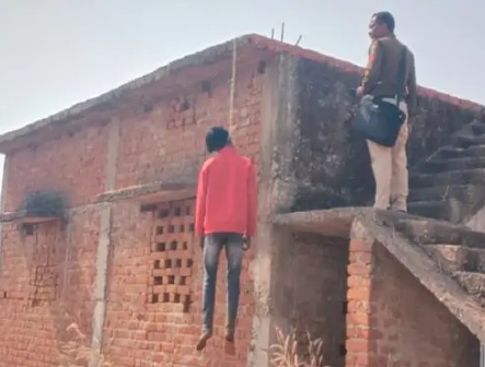 CG NEWS : निर्माणाधीन घर की छत पर युवक ने लगाईं फांसी, इलाके में फैली सनसनी