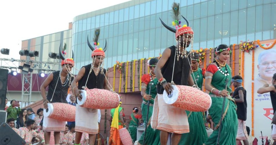 CG News : Folk artists of Chhattisgarh celebrated in the country's capital Delhi