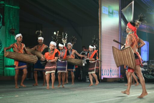 National Tribal Dance Festival : डाना वाद्य यंत्र की सुंदर धुनों के साथ मेघालय के वांगला नृत्य की सुंदर प्रस्तुति