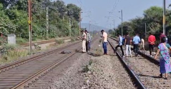 CG Accident: Painful death of a young man after being hit by a train...