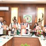CG News: CM Baghel honored 13 litterateurs on Chhattisgarhi Official Language Day