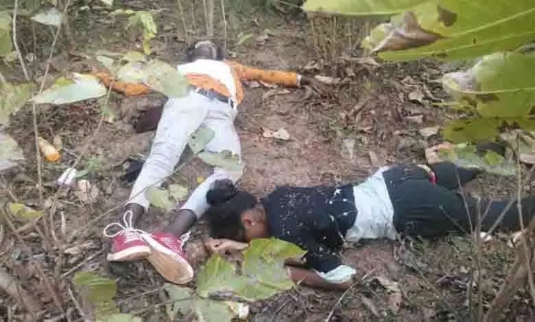 CG NEWS: Dead body of lover couple found in forest, police expressed fear of suicide