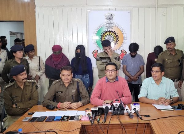 RAIPUR BREAKING : नए साल के जश्न के लिए गोवा से लाये थे ड्रग्स, पुलिस ने 2 युवती समेत 5 को पकड़ा