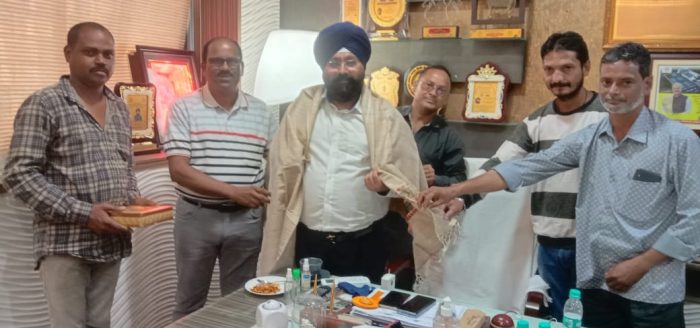 RAIPUR NEWS : Korba cable operators met Grand Group Chairman Gurcharan Singh Hora