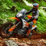 KTM 890 Adventure R: A motorcycle with a stronger engine than a car was launched, getting these great features..