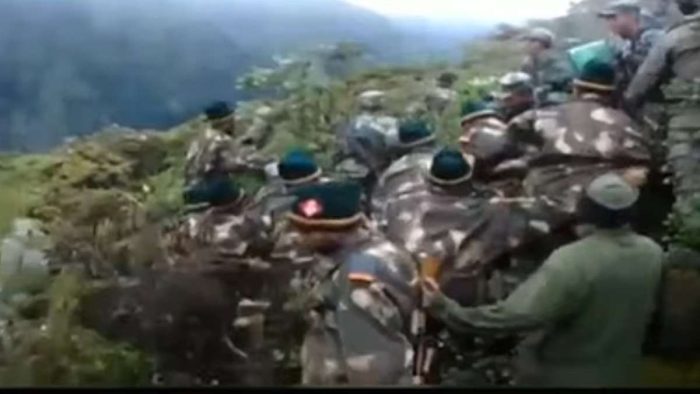 BIG Breaking: Clash between Indian and Chinese soldiers, Jinping's army pelted stones