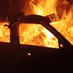 CG ACCIDENT NEWS : एक बार फिर पेड़ से टकराने से कार में जिंदा जला युवक, तड़प तड़प कर हुई मौत